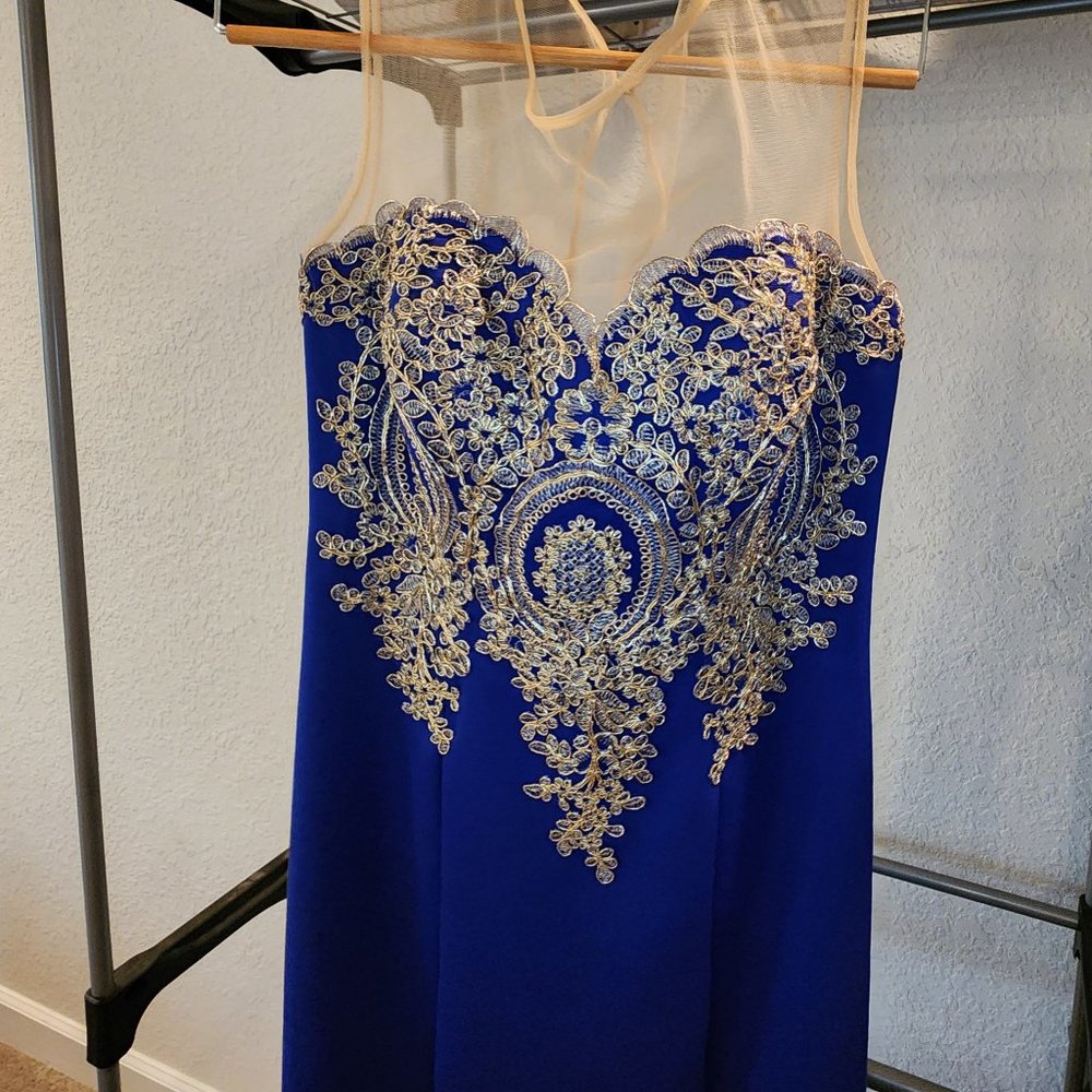 Women's Lace Applique Long Formal Mermaid Evening Dresses